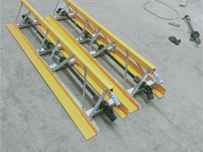 混凝土路面框架式振動梁