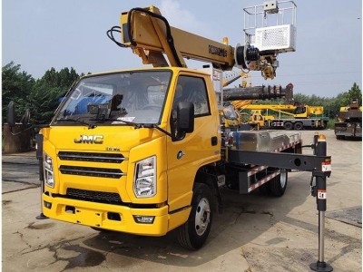 38米國六藍牌高空作業(yè)車伸縮臂 配置
